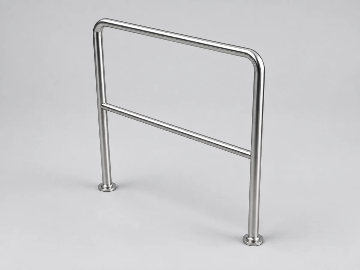 The HGE-S stainless steel handrail with its middle support bar