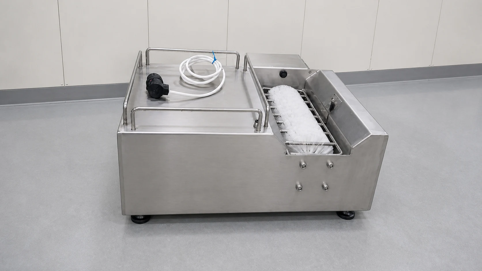 Brush section on the YOB-1 compact boot and sole cleaning machine